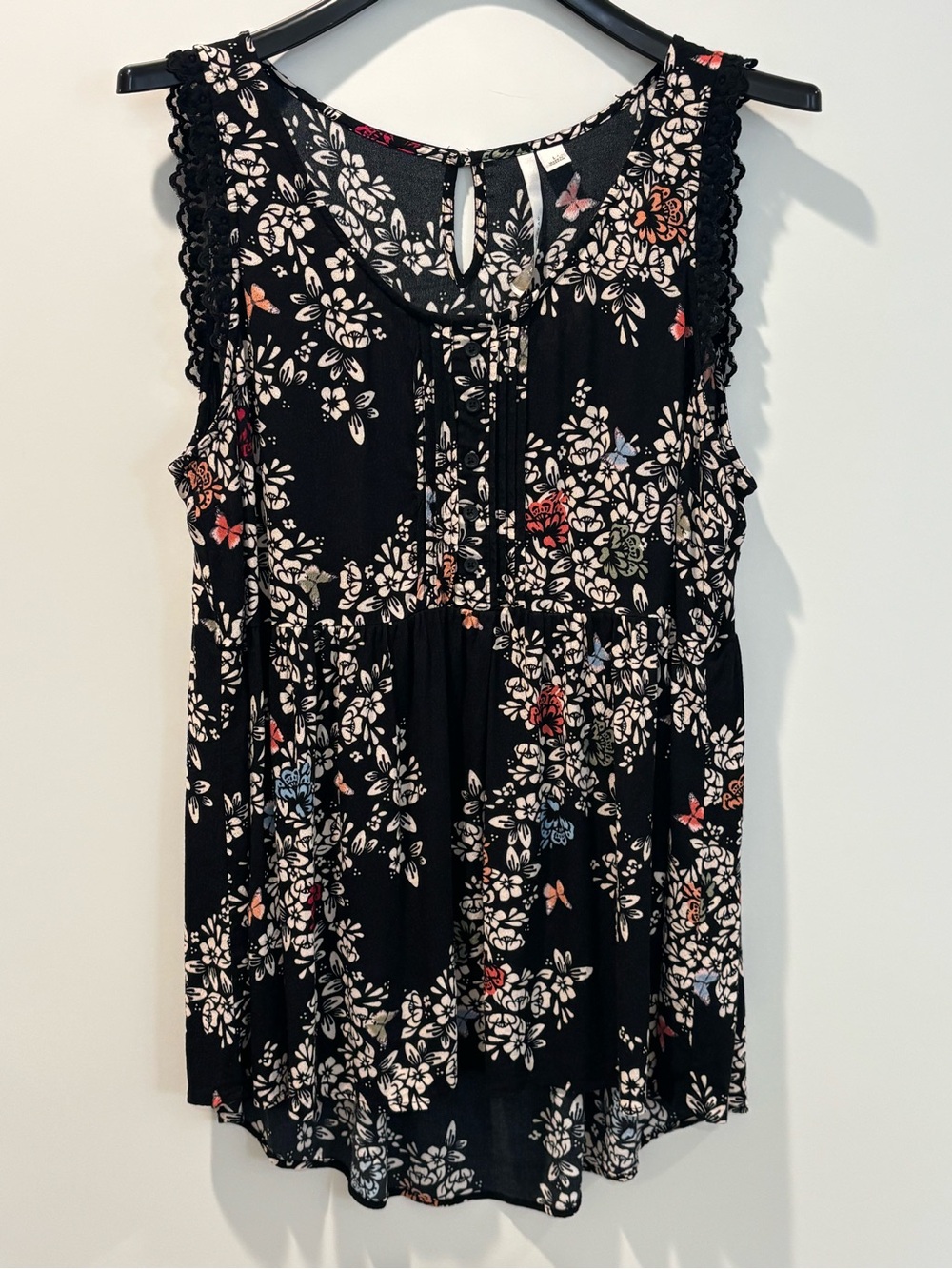 LC Lauren Conrad Black Butterly & Floral Sleeveless Hi-Lo Babydoll Blouse